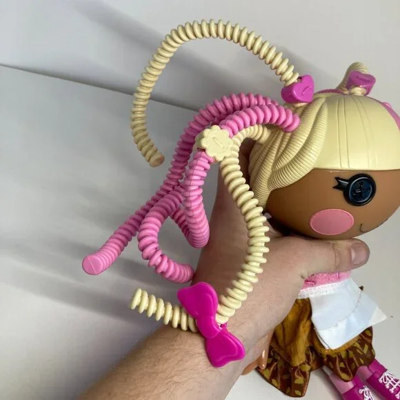 Lalaloopsy Full Size Doll Scoops Waffle Cone Silly Bendable Hair 12" 2010 MGA - Picture 11 of 16